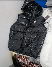 smanicati Moncler sia da Uomo che donna