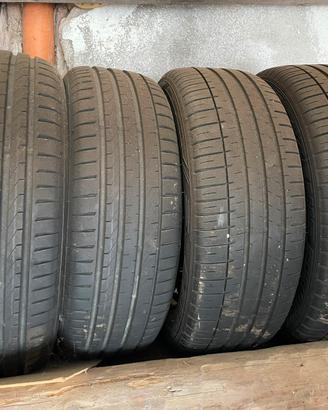 4 Gomme Pneumatici estivi 215/55 R18 99W