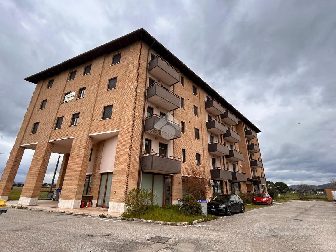2 LOCALI A PERUGIA