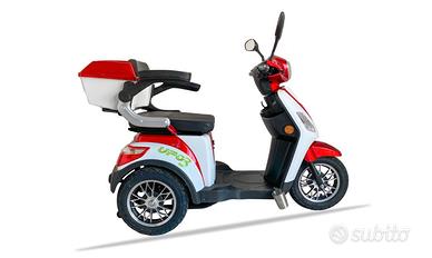 Scooter a tre ruote per anziani e disabili