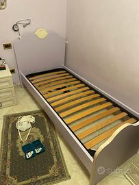 letto singolo per ragazza