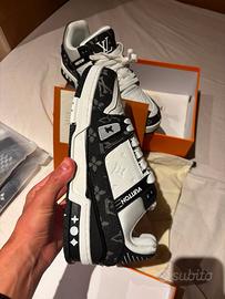 Louis Vuitton Trainer numero 44