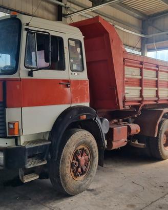 Iveco 330.35