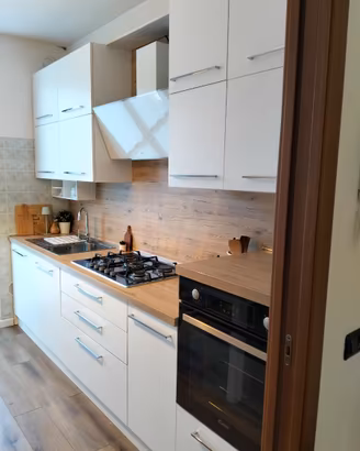 Cucina mondo convenienza+tavolo jysk+sedie ikea