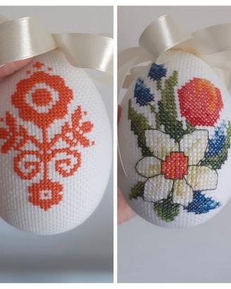 Uovo di Pasqua decorativo ricamato a mano punto cr
