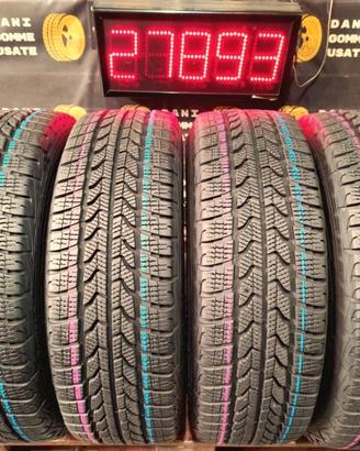 4 GOMME FURGONE 215 70 15C INVERNALI 90%