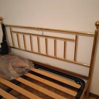 letto con rete matrimoniale 