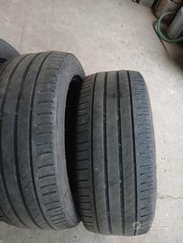 Gomme auto