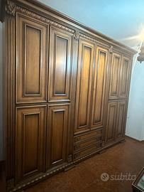 Camera da letto matrimoniale in stile in legno