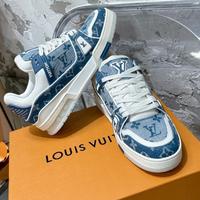 Louis Vuitton  Monogram