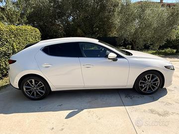 Mazda 3 SkyActive G Bose Exceed 122CV 2000 cc