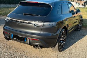 Porsche Macan T