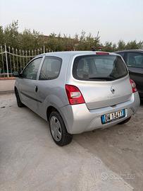 Renault Twingo 1.2 benzina neopatentati