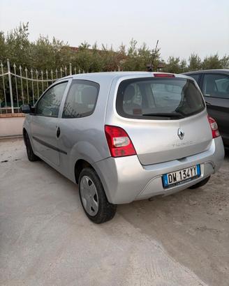 Renault Twingo 1.2 benzina neopatentati