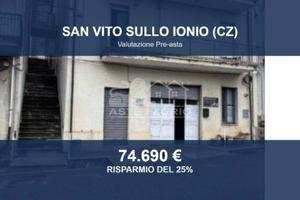 Immobile in asta di 222 m² con più di 5 locali a S