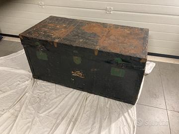 Baule vintage in legno