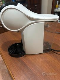 Macchina caffè nescafe’ dolce gusto