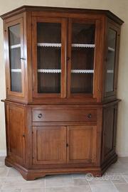 Credenza con vetrina arte povera