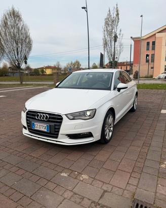 Audi A3 Sedan 1.4 TFSI COD ultra Ambiente