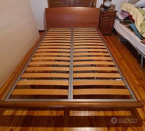 Letto matrimoniale moderno