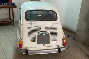Fiat 600 fanalona del 1969