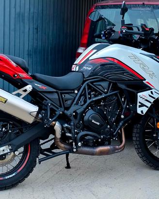 Benelli Trk 702 x 