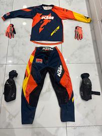 Abbigliamento motocross ktm