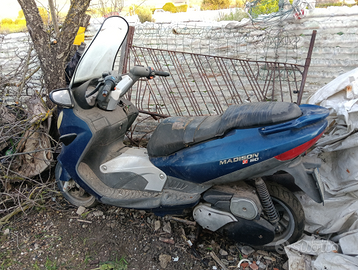 Scooterone 200cc valuto permute