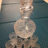 Decanterà per liquore con bicchierini