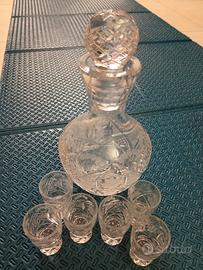 Decanterà per liquore con bicchierini