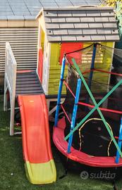 CASETTA CON SCIVOLO  GIARDINO