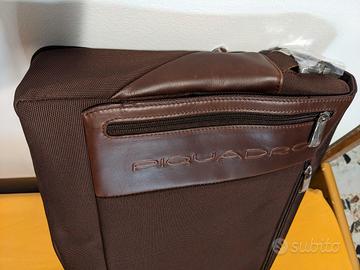 Borsa tracolla Piquadro in pelle e tessuto 