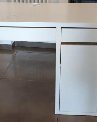 Scrivania Ikea cameretta ragazzi