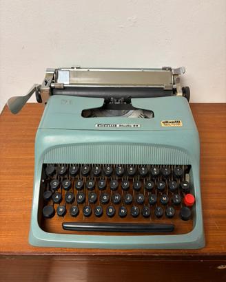 Olivetti Studio 44 macchina da scrivere