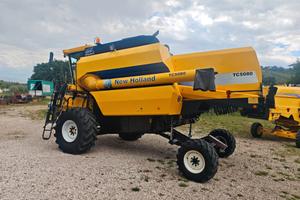 Mietitrebbia New Holland TC 5080 Hillside 4WD