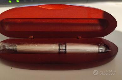 penna a sfera argentata 