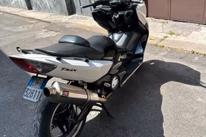 t max