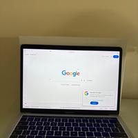 MacBook Pro 13” 2017 con Touch Bar – 256 GB