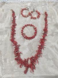 Collana orecchini bracciale corallo