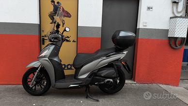 Kymco People S 300i