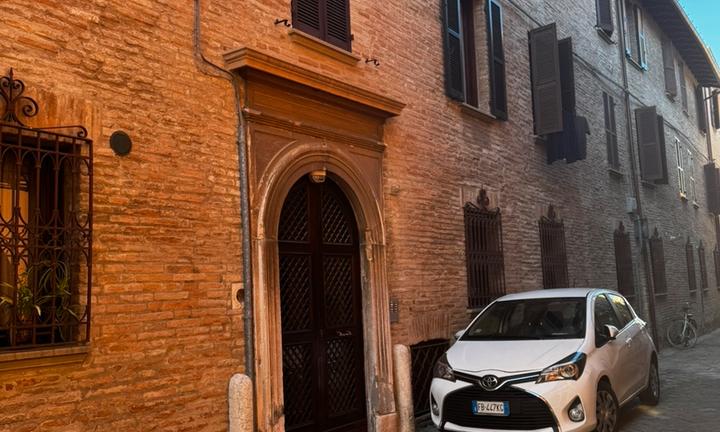 Fano, appartamento ampio e luminoso