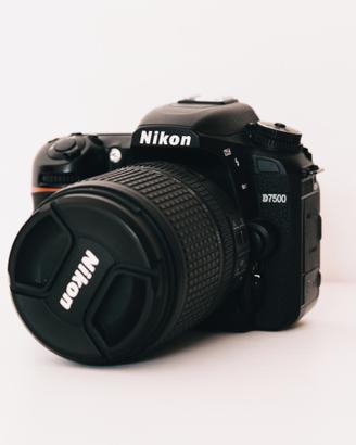 Nikon D7500 + Obiettivo 18-140mm
