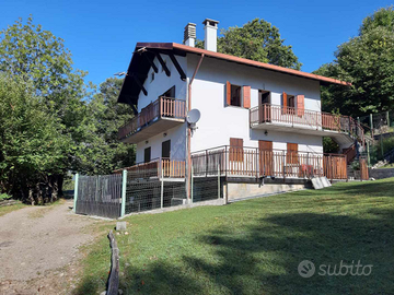Vendita casa in montagna Vercana sul lago di Como