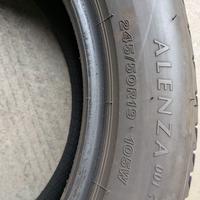Pneumatici Bridgestone 245/50/19