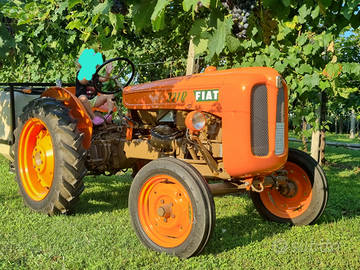 Trattore Fiat 221 R frutteto