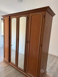 Armadio a 4 ante