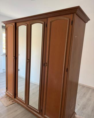 Armadio a 4 ante