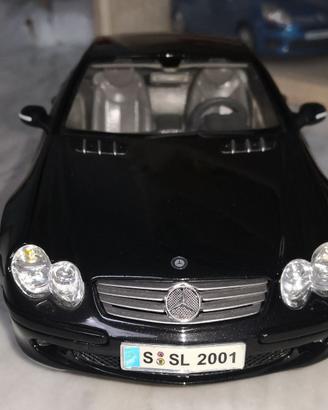 MERCEDES-BENZ SL (2001), 1/18 MAISTO