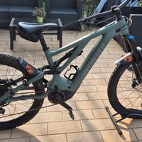Bicicletta Mtb Specialized Full assistita 