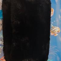 Borsetta di pelo morbidissimo abbastanza spaziosa